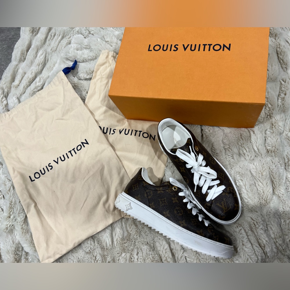 Louis Vuitton Time Out Sneaker